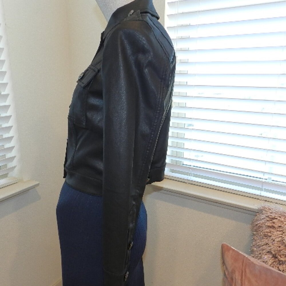 White House Black Market Black Coated Denim Cropped Pocket Jacket Size 4P - Picture 10 of 16